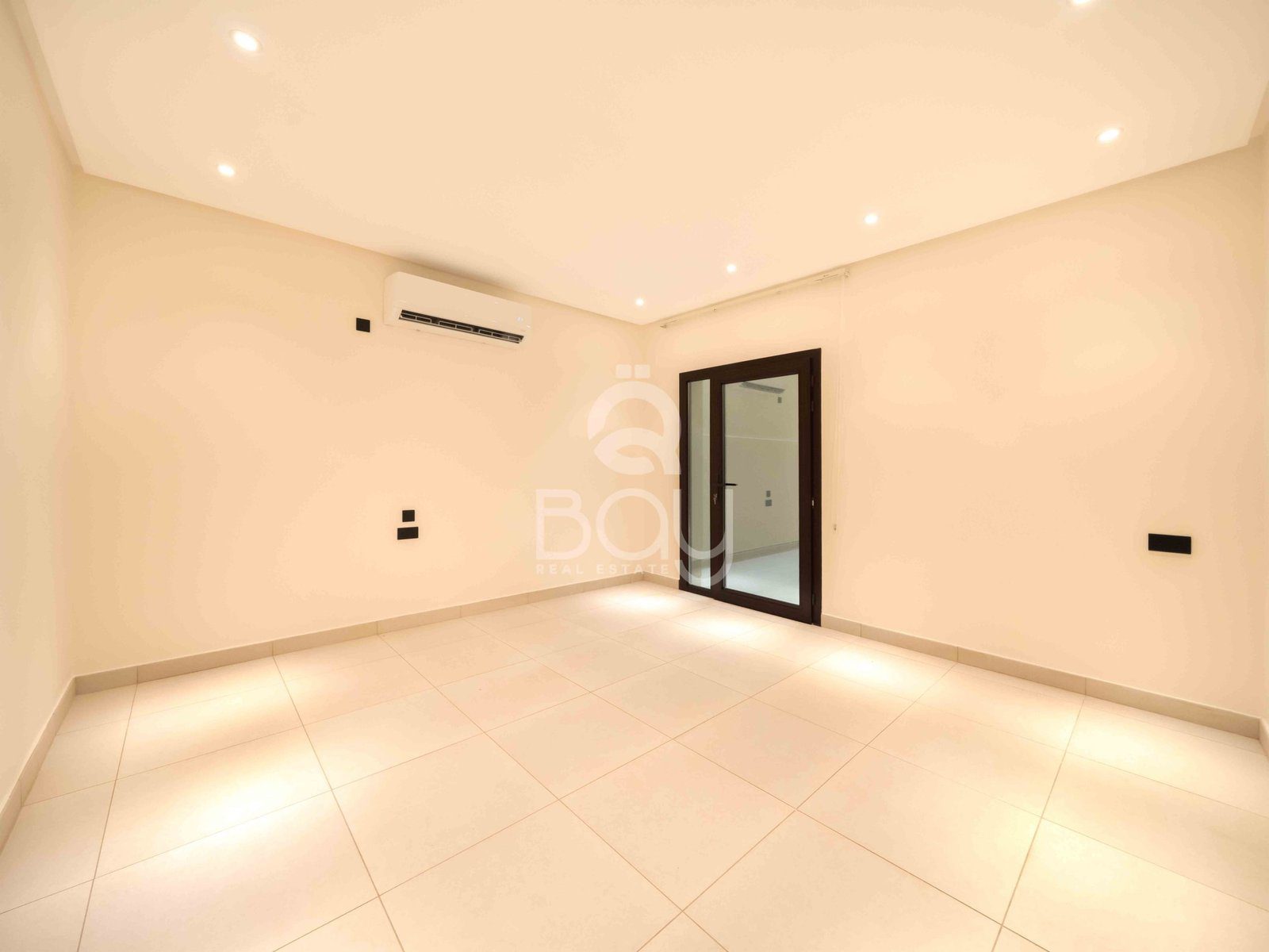 _0017_Umm Ghuwailina 5 104 – 3